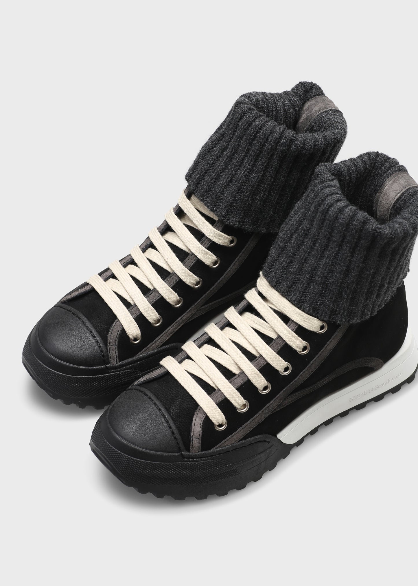 ELSA 003 NERO SNEAKERS IN NABUK IDRO LEATHER