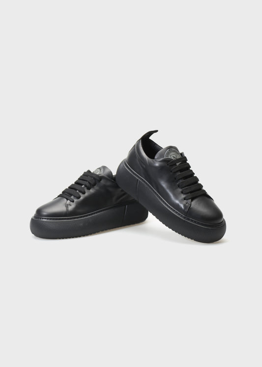 HEDDA 015 NERO SNEAKER IN CAPRICORNO LEATHER
