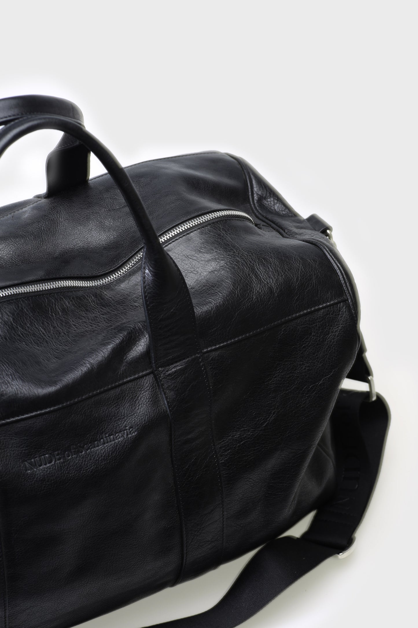 WEEKEND 001 NERO BAG IN SARATOGA LEATHER