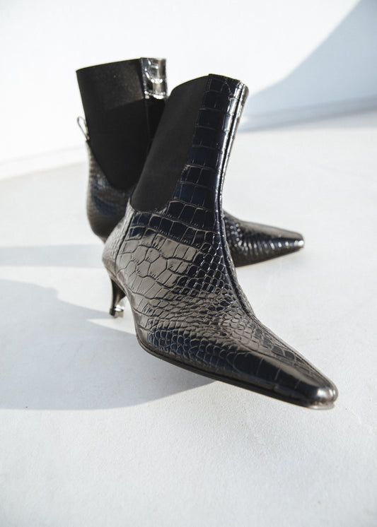 CAMILLA 001 NERO BOOTS IN COCCO BABY LEATHER - EXTRA SHINY