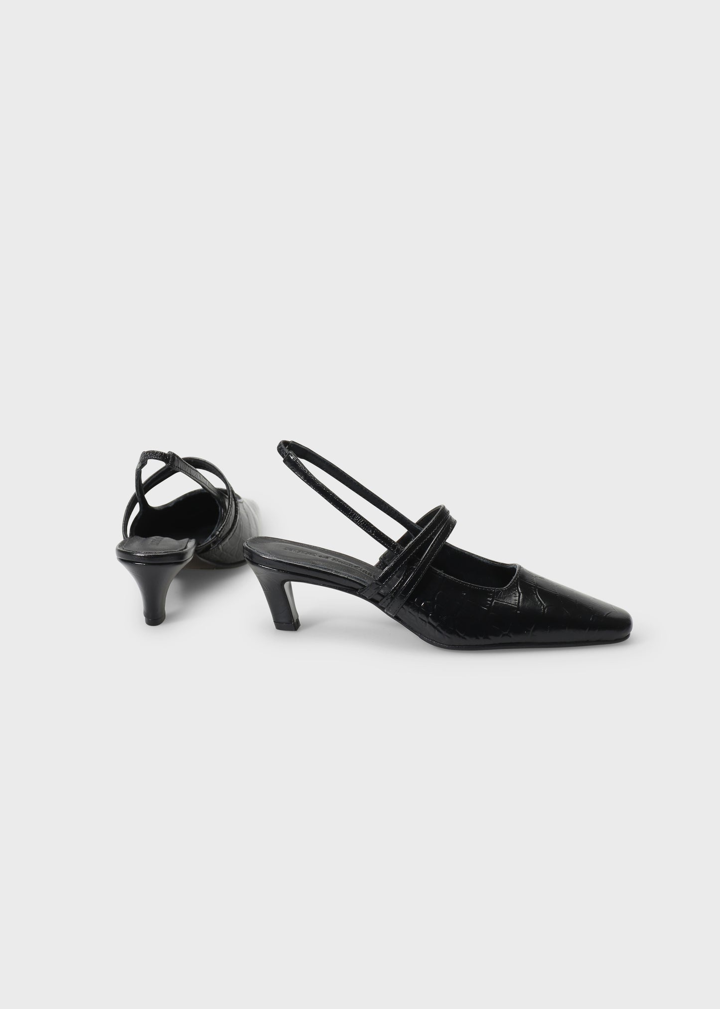 CAMILLA 004 NERO HEELS IN COCCO BABY LEATHER
