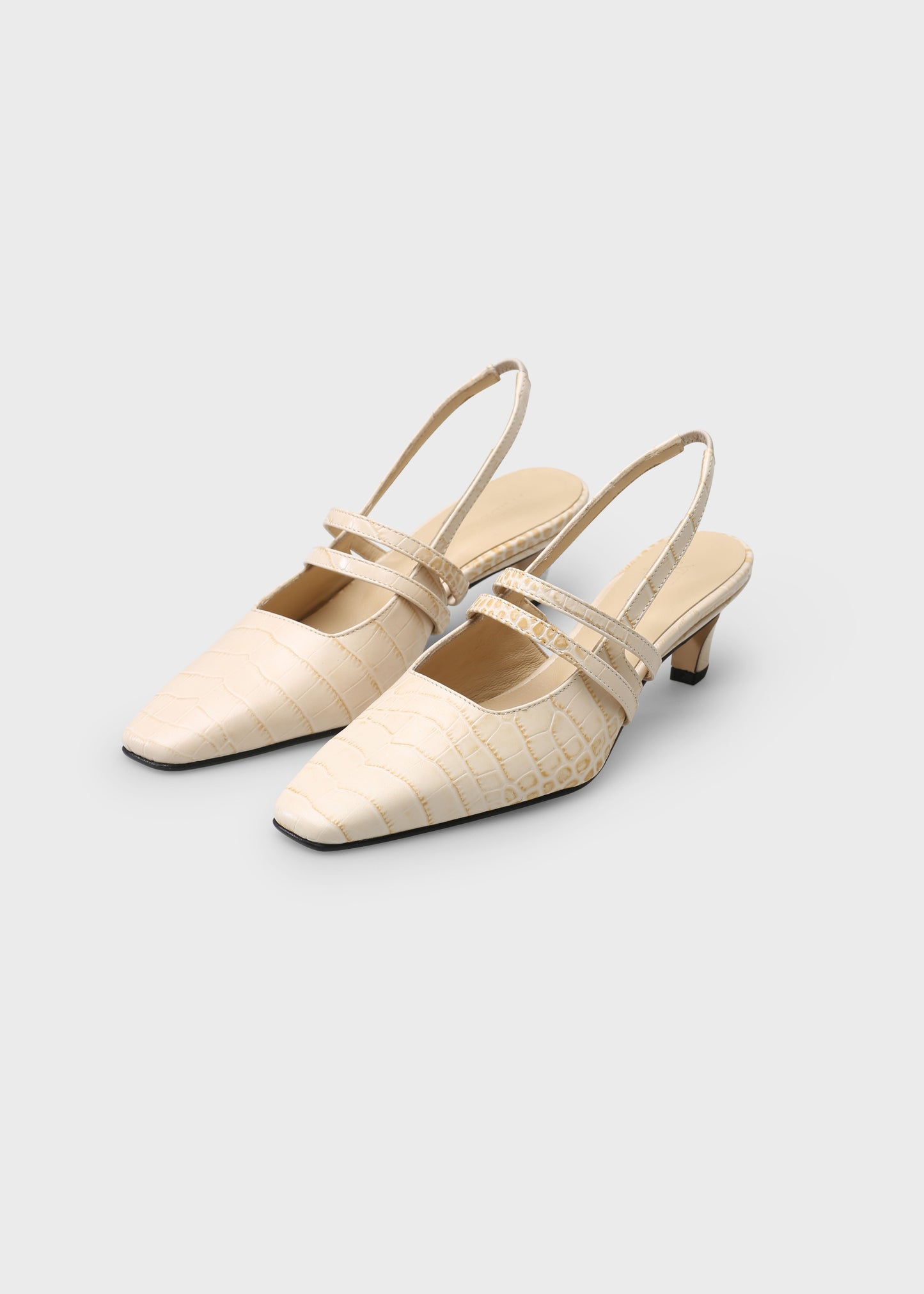 CAMILLA 004 PANNA HEELS IN COCCO BABY LEATHER