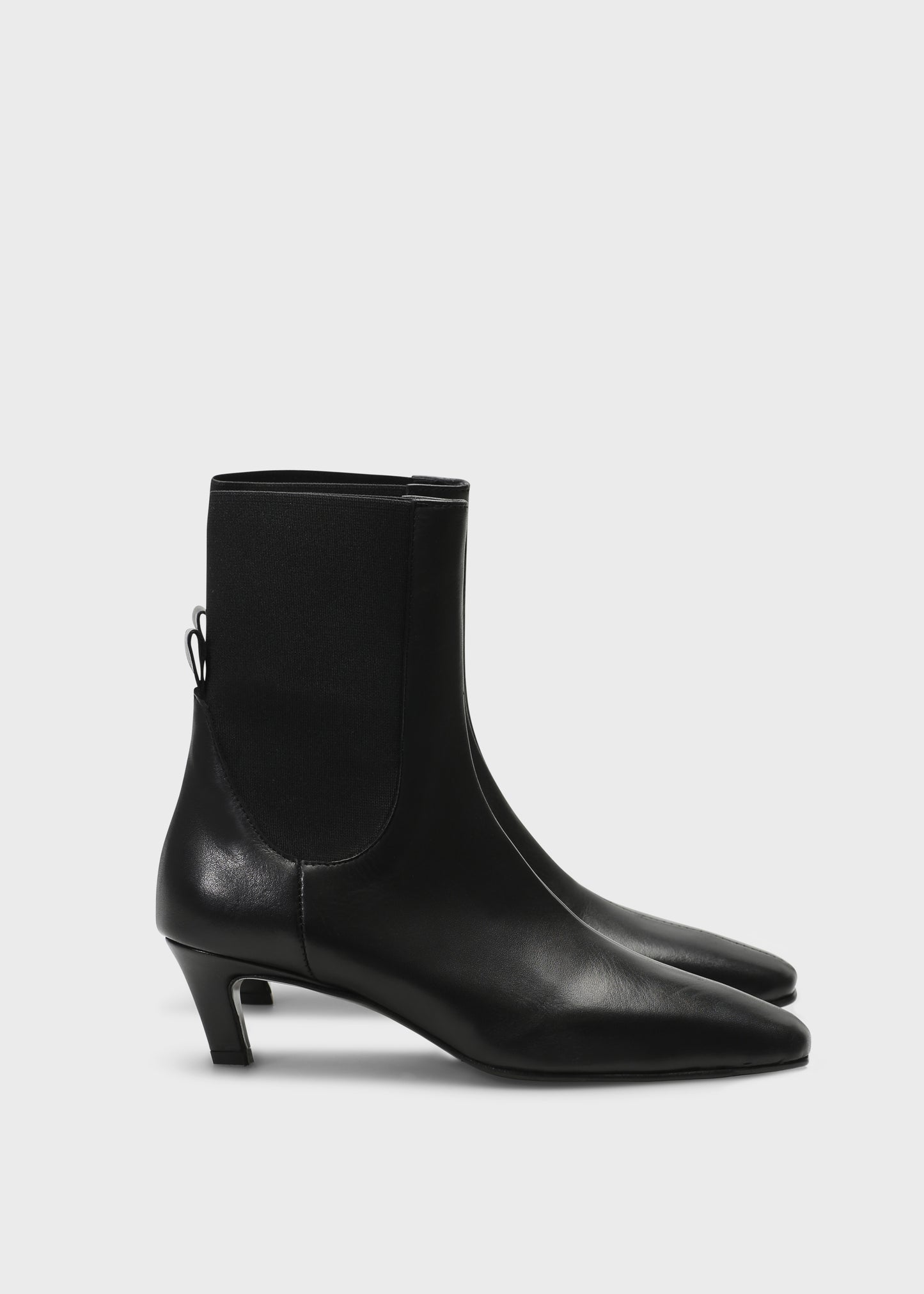CAMILLA 001 VITELLO NERO