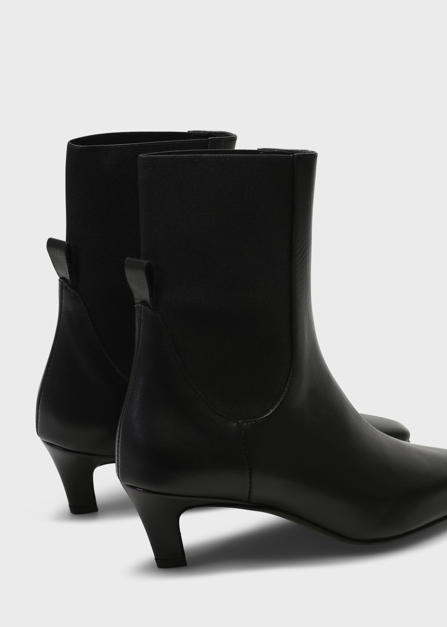 CAMILLA 001 VITELLO NERO