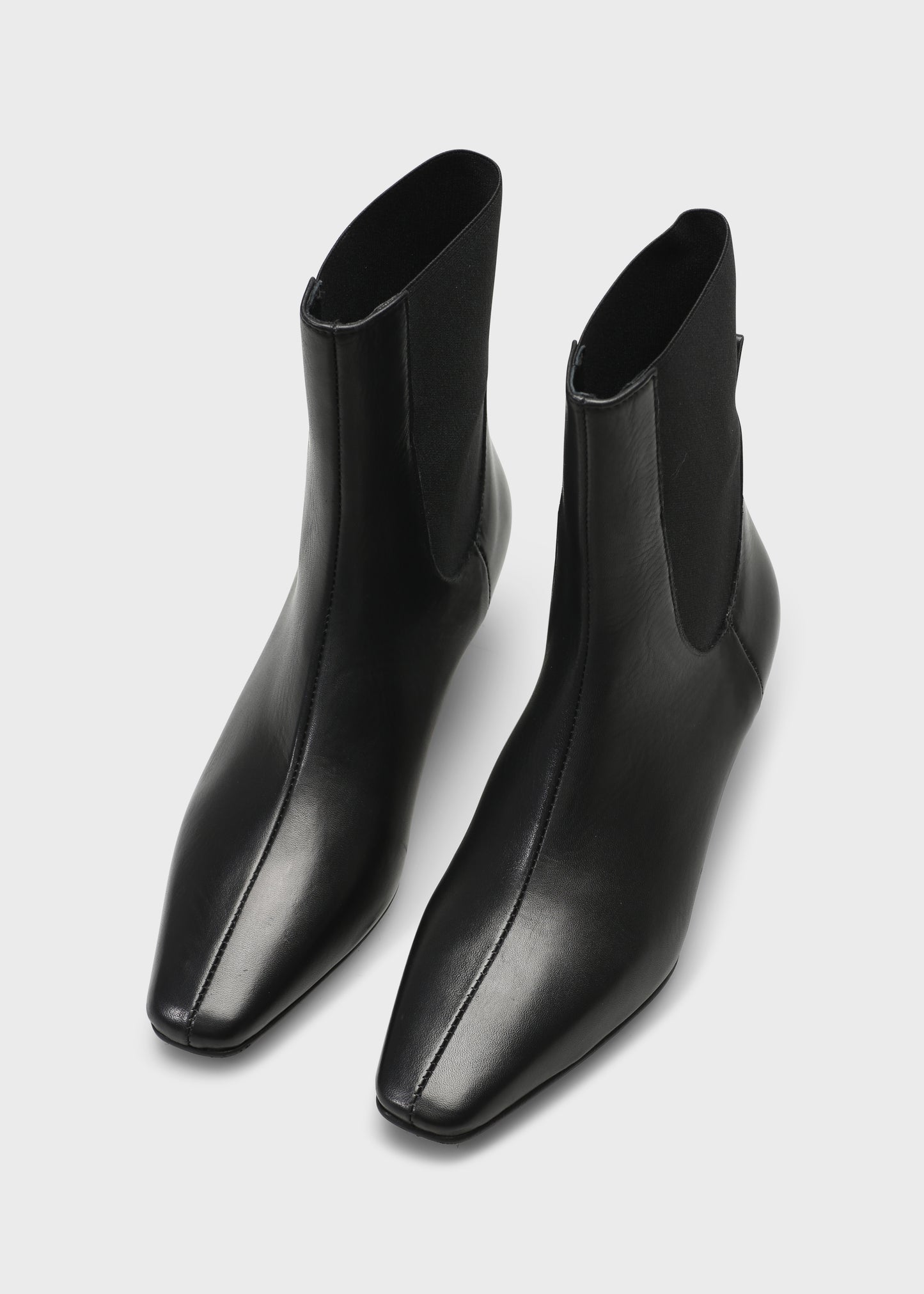 CAMILLA 001 VITELLO NERO