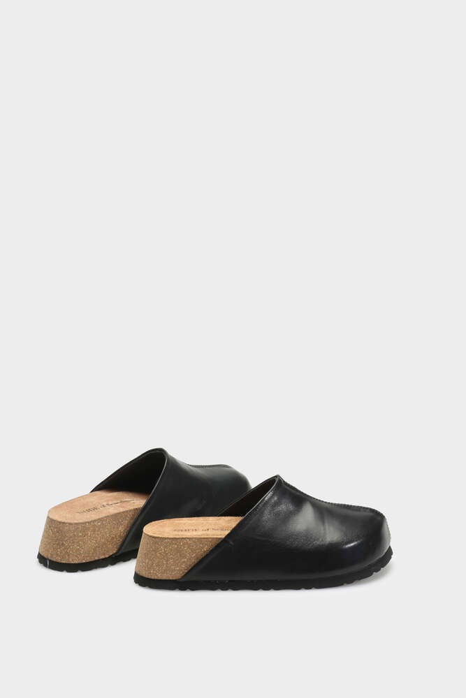 ELVIRA 004 NERO SANDAL IN TROPEZ LEATHER