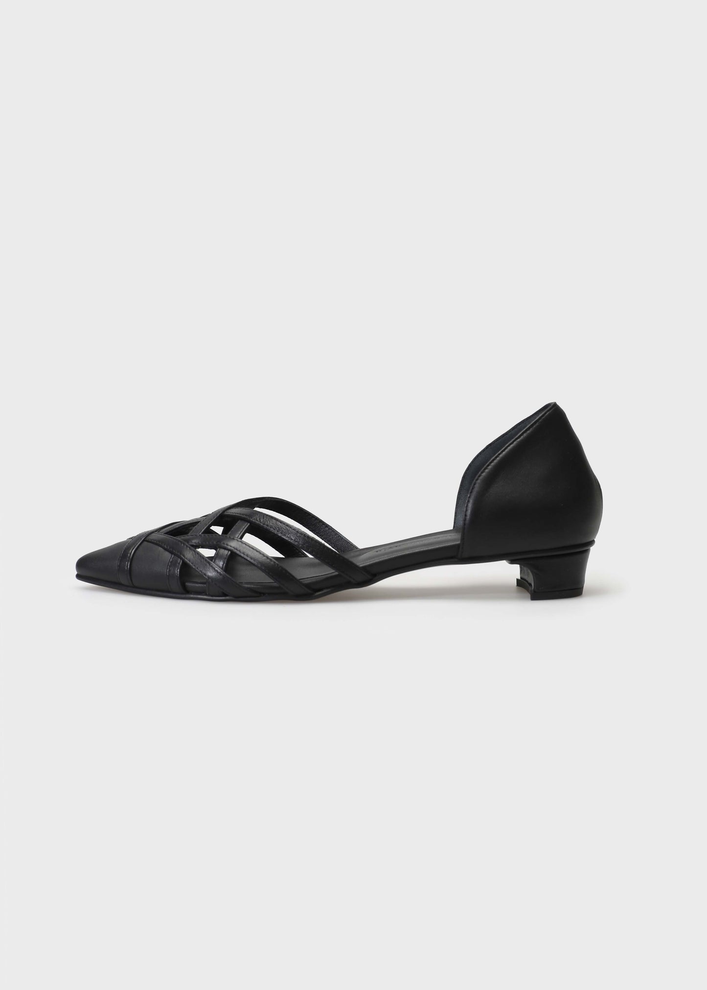 FANNY 002 NERO FLAT-HEEL IN NAPPA LEATHER