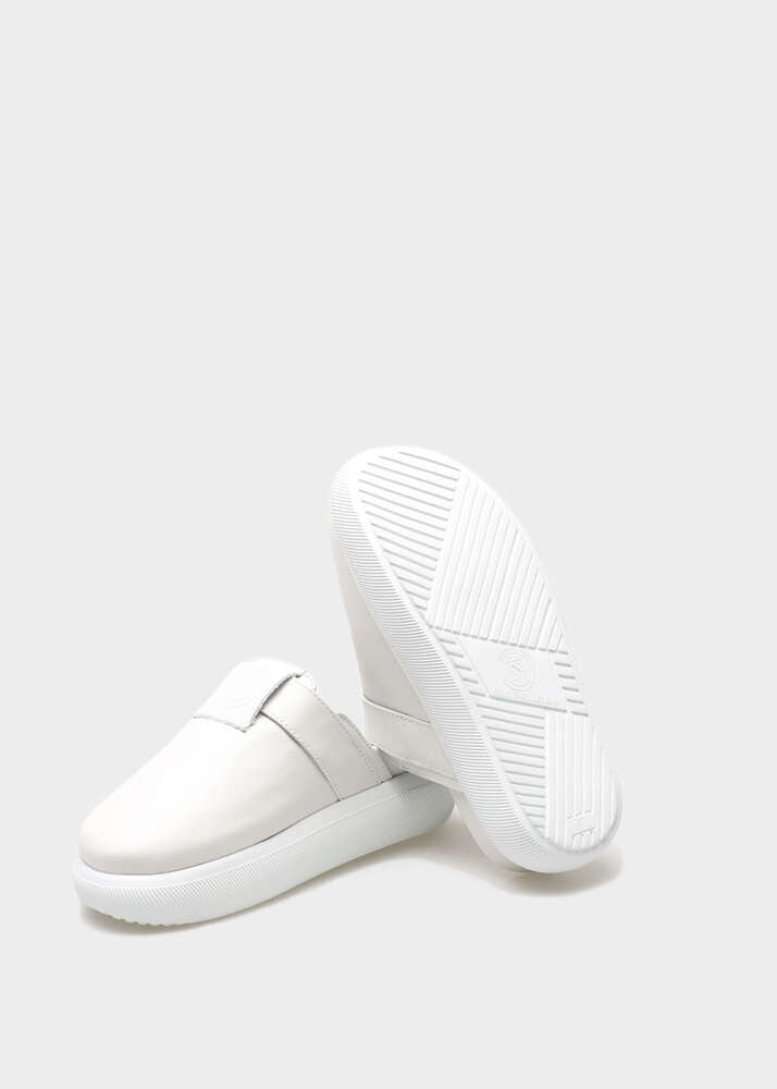 HEDDA 013 BIANCO FREDDO SANDAL IN CAPRICORNO LEATHER