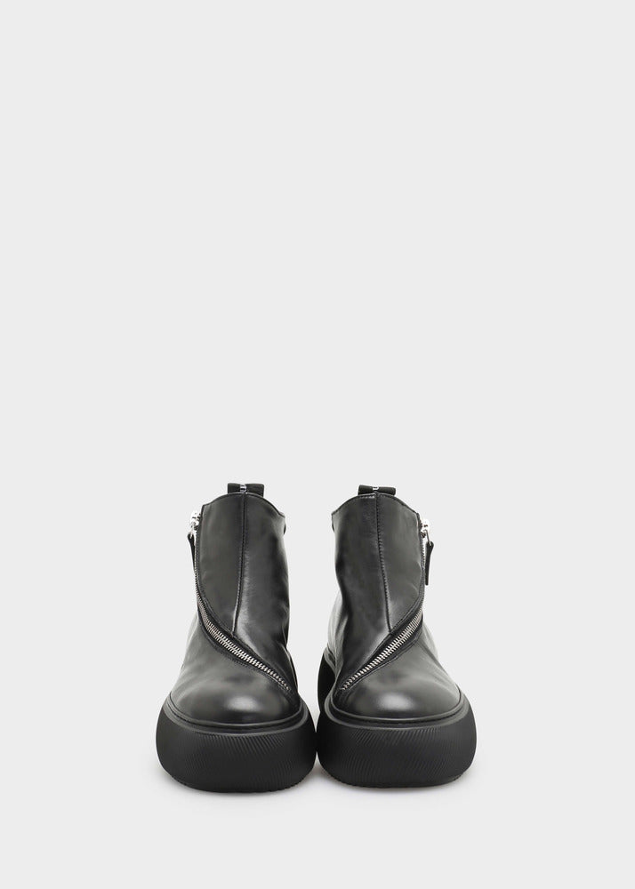 HEDDA 001 NERO SNEAKER IN CAPRICORNO LEATHER