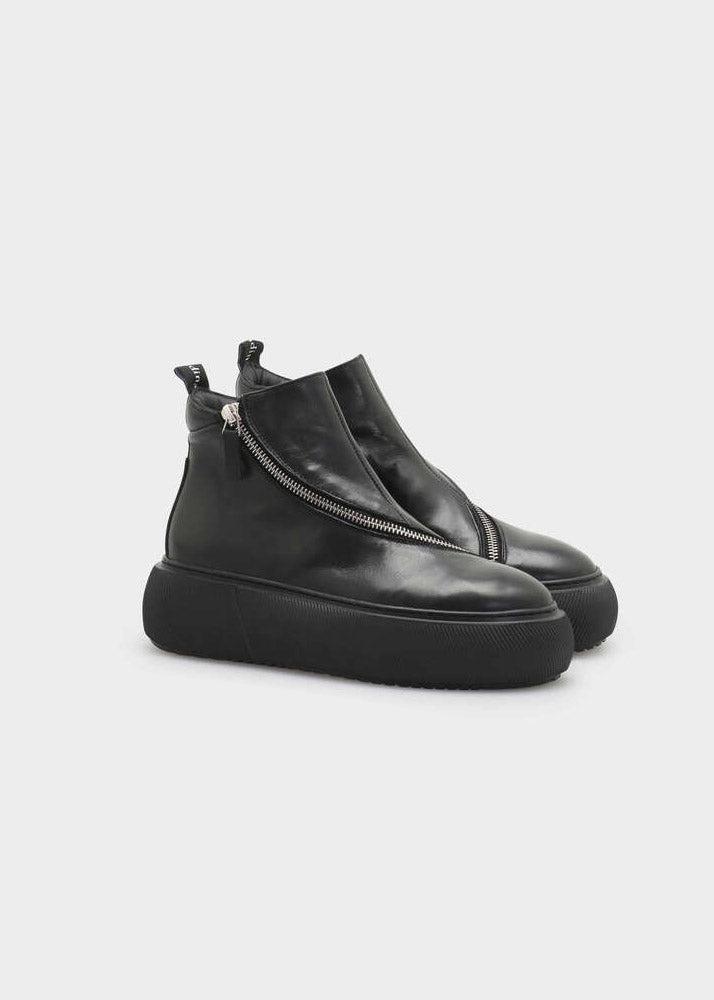HEDDA 001 NERO SNEAKER IN CAPRICORNO LEATHER