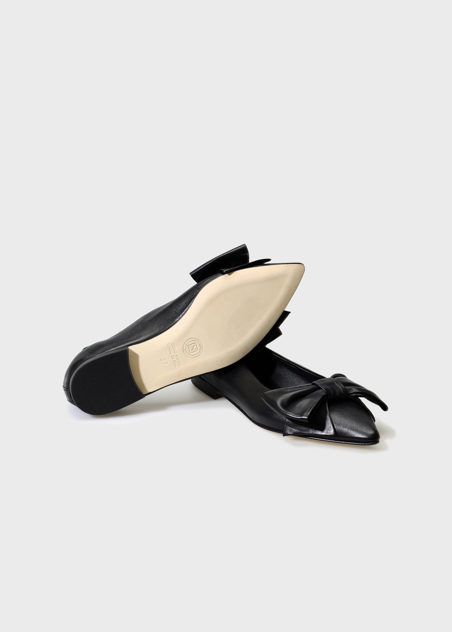 ZOE 005 NERO FLAT IN TROPEZ LEATHER
