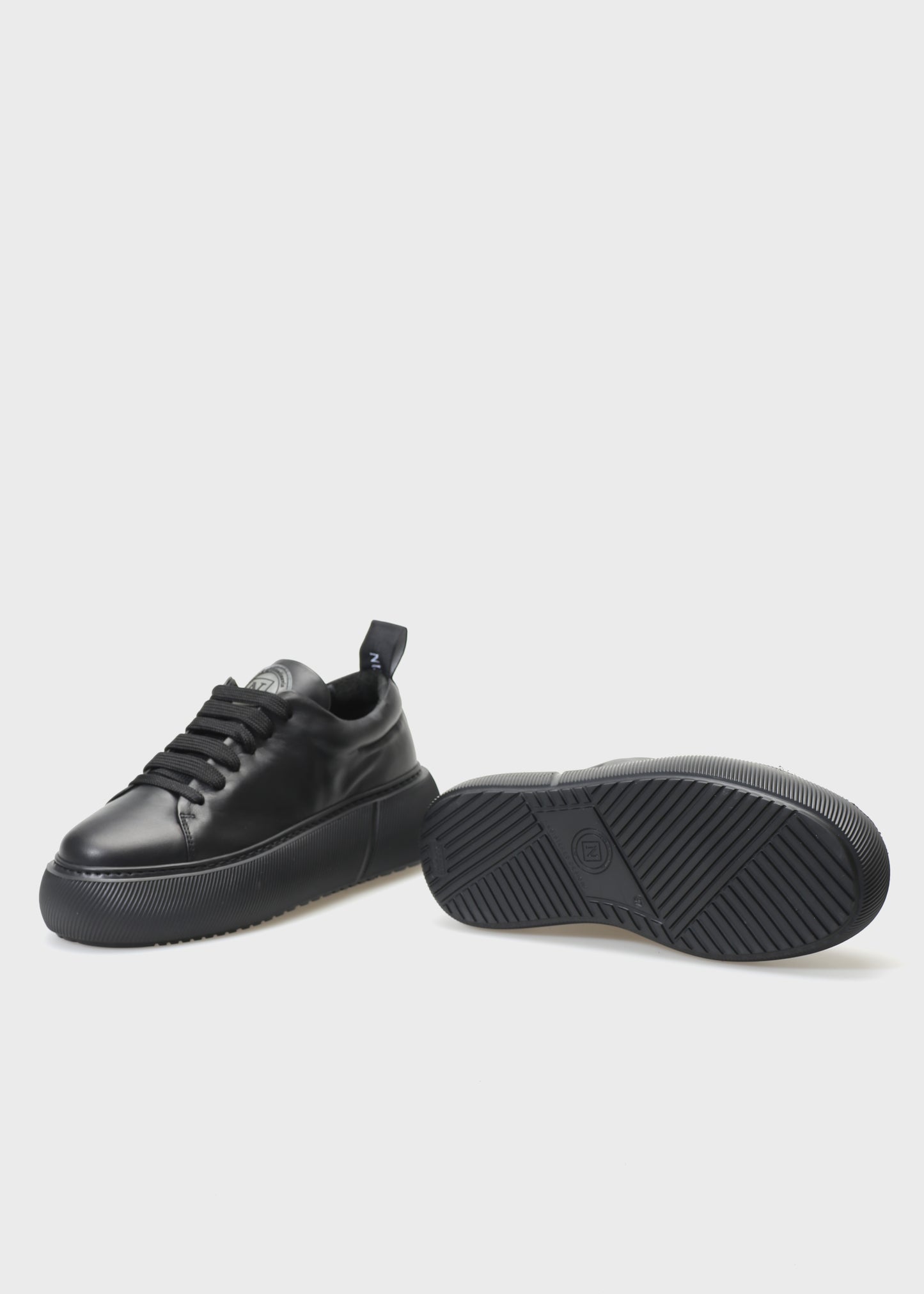 HEDDA 015 CAPRICORNO NERO