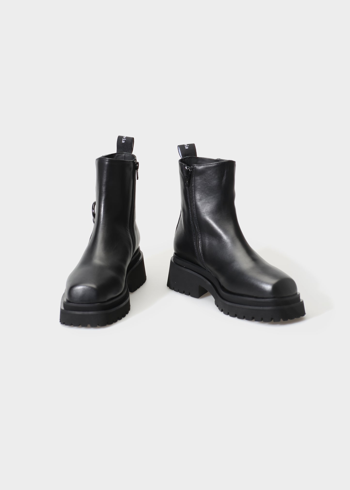 VILMA 074 NERO BOOTS IN CAPRICORNO LEATHER