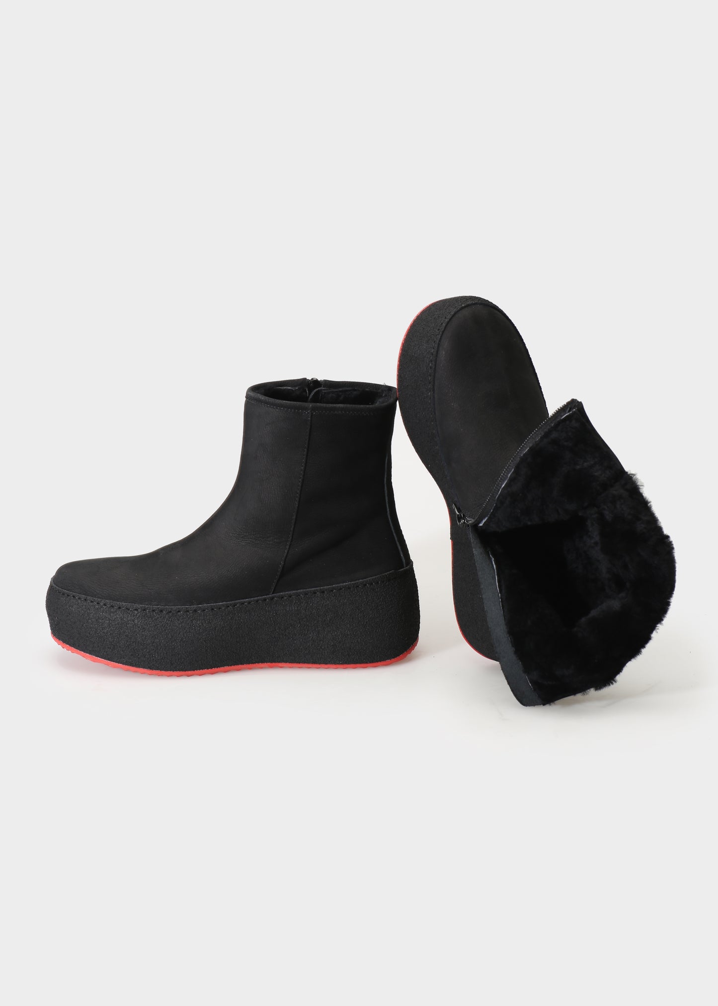 WINTER 004 NABUK IDRO NERO / RED SOLE