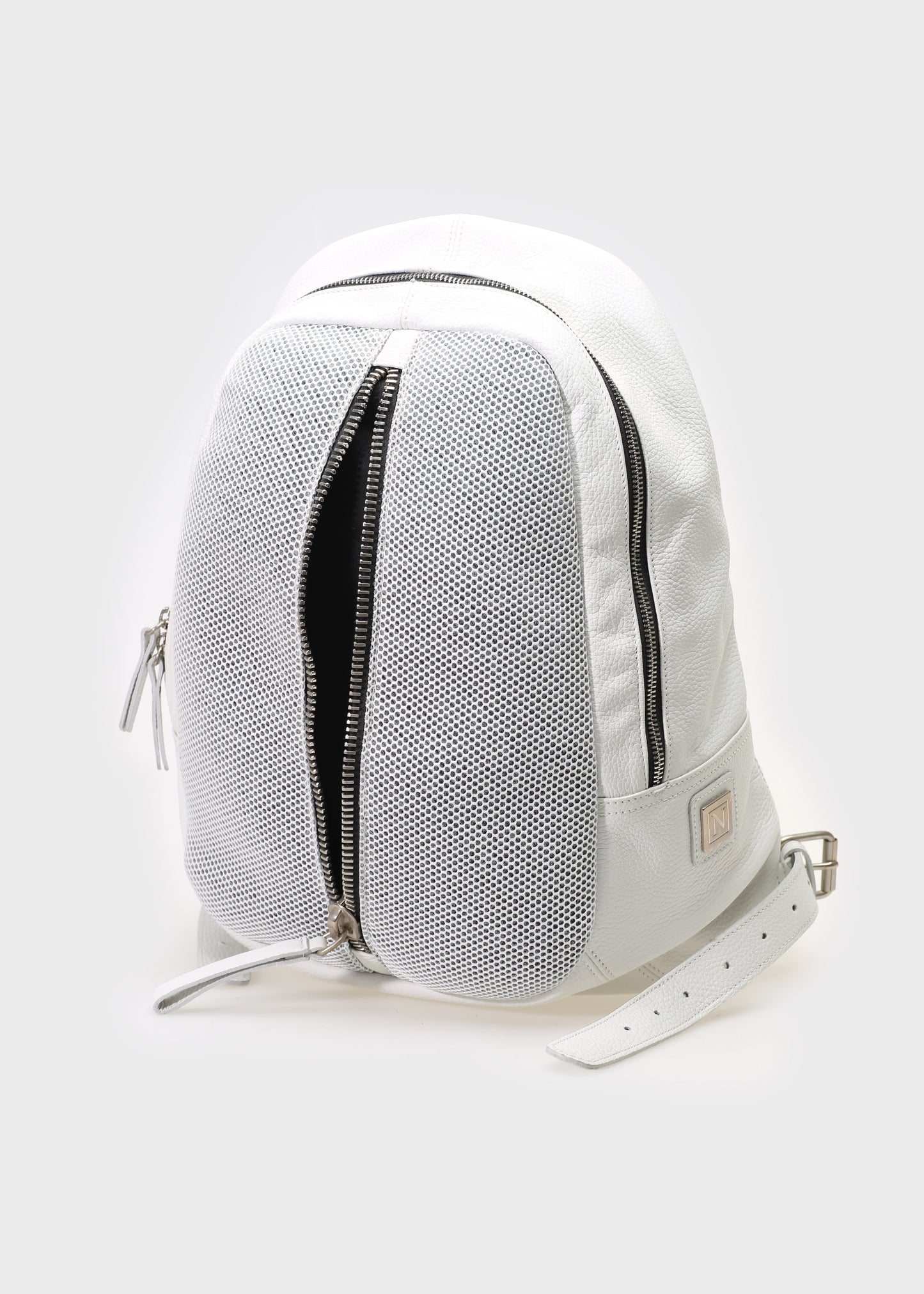 BACKPACK 001 WHITE/BLACK BAG IN TECH