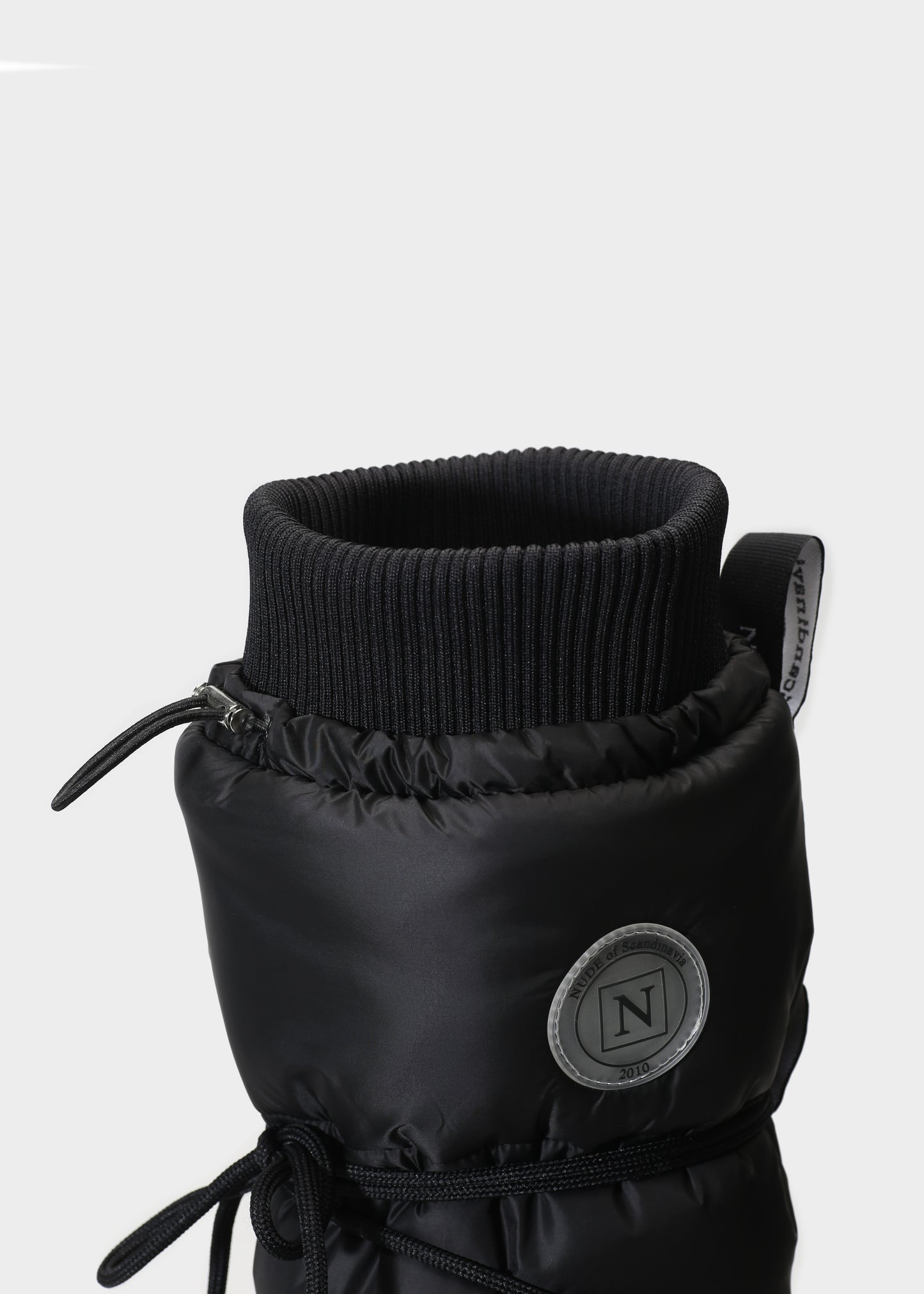 FILIPPA 002 BLACK KNEE BOOT IN TECH
