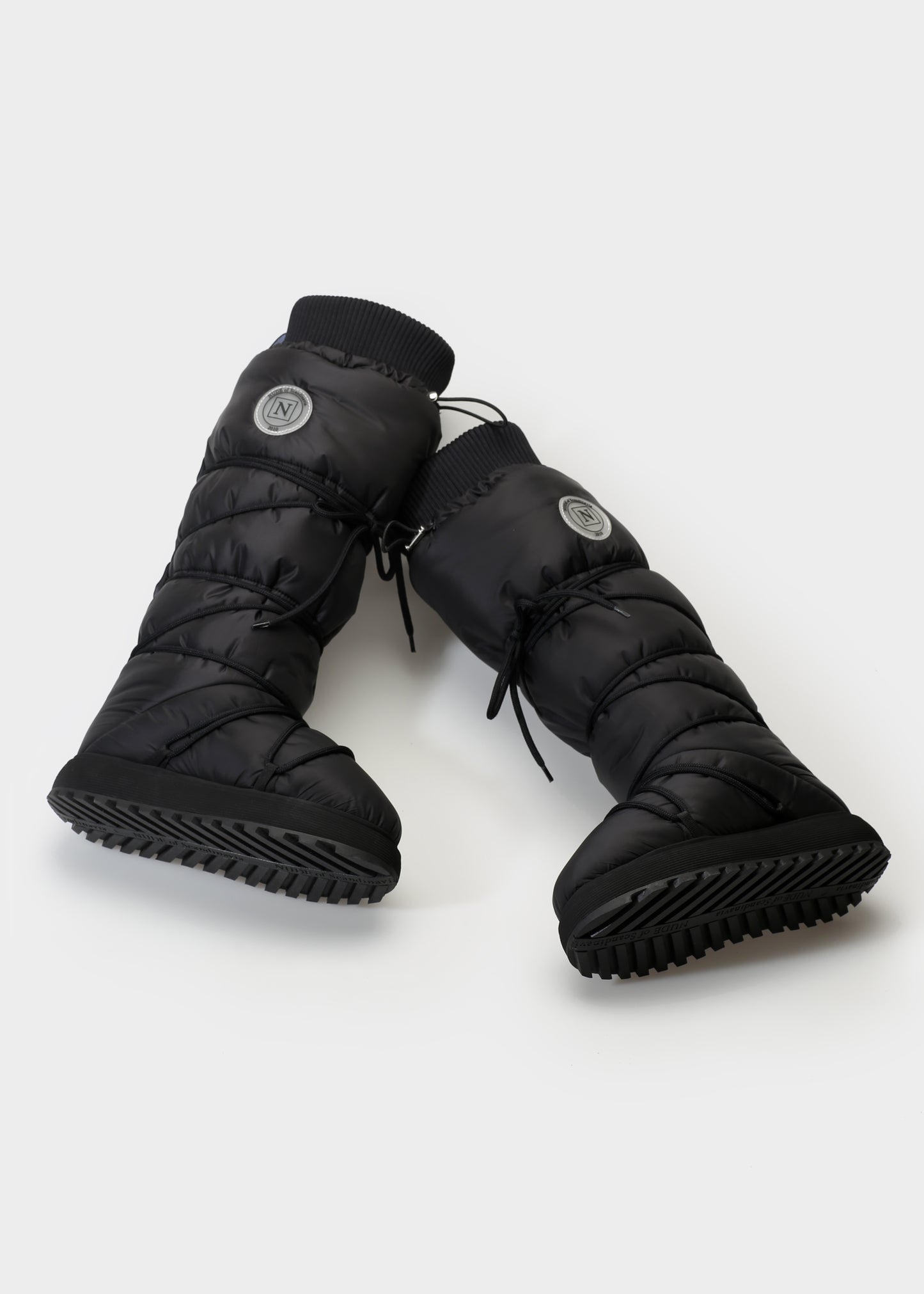 FILIPPA 002 BLACK KNEE BOOT IN TECH
