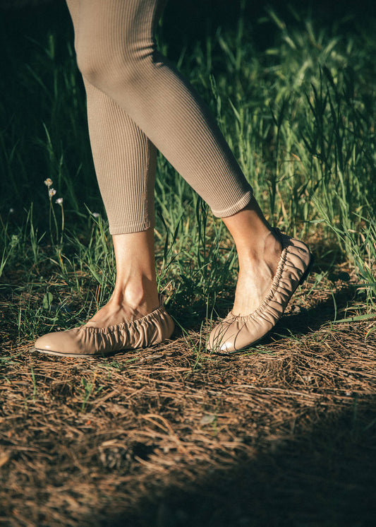 SAGA 001 CAPPUCCINO BALLET FLAT IN TROPEZ LEATHER