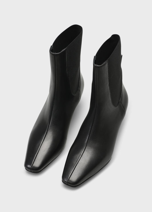 CAMILLA 001 VITELLO NERO