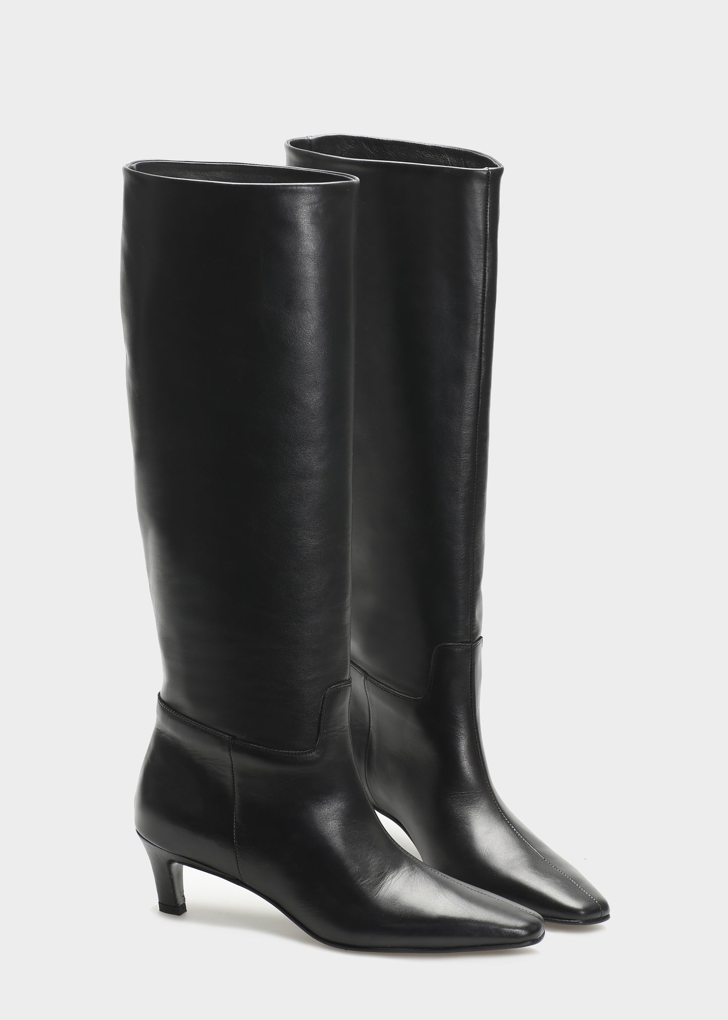 CAMILLA 002 VITELLO NERO