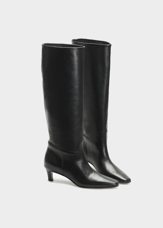 CAMILLA 002 NERO BOOT IN VITELLO LEATHER