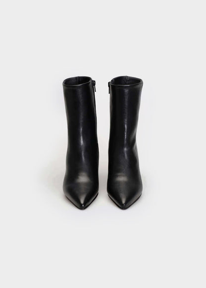 CHIELA 020 NERO BOOTS IN CAPRICORNO LEATHER