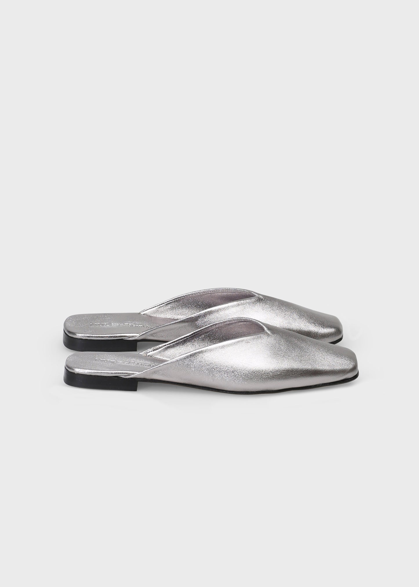 CHLOE 010 ACCIAO BALLERINA IN LAMINATO LEATHER