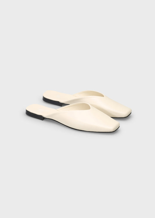 CHLOE 010 CRUDO BALLERINA IN TROPEZ LEATHER