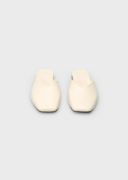 CHLOE 010 CRUDO BALLERINA IN TROPEZ LEATHER