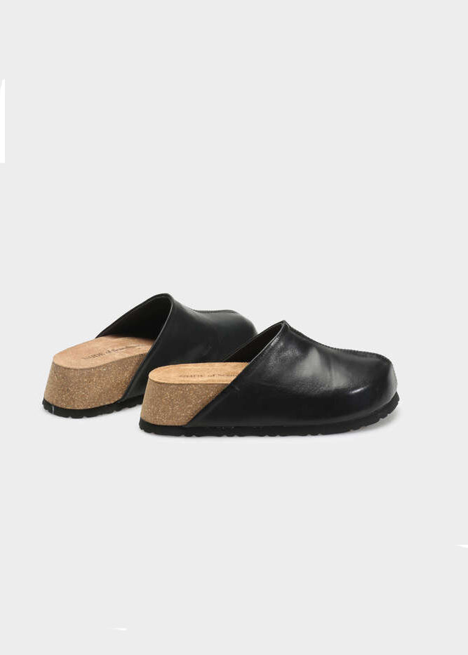 ELVIRA 004 NERO SANDAL IN TROPEZ LEATHER