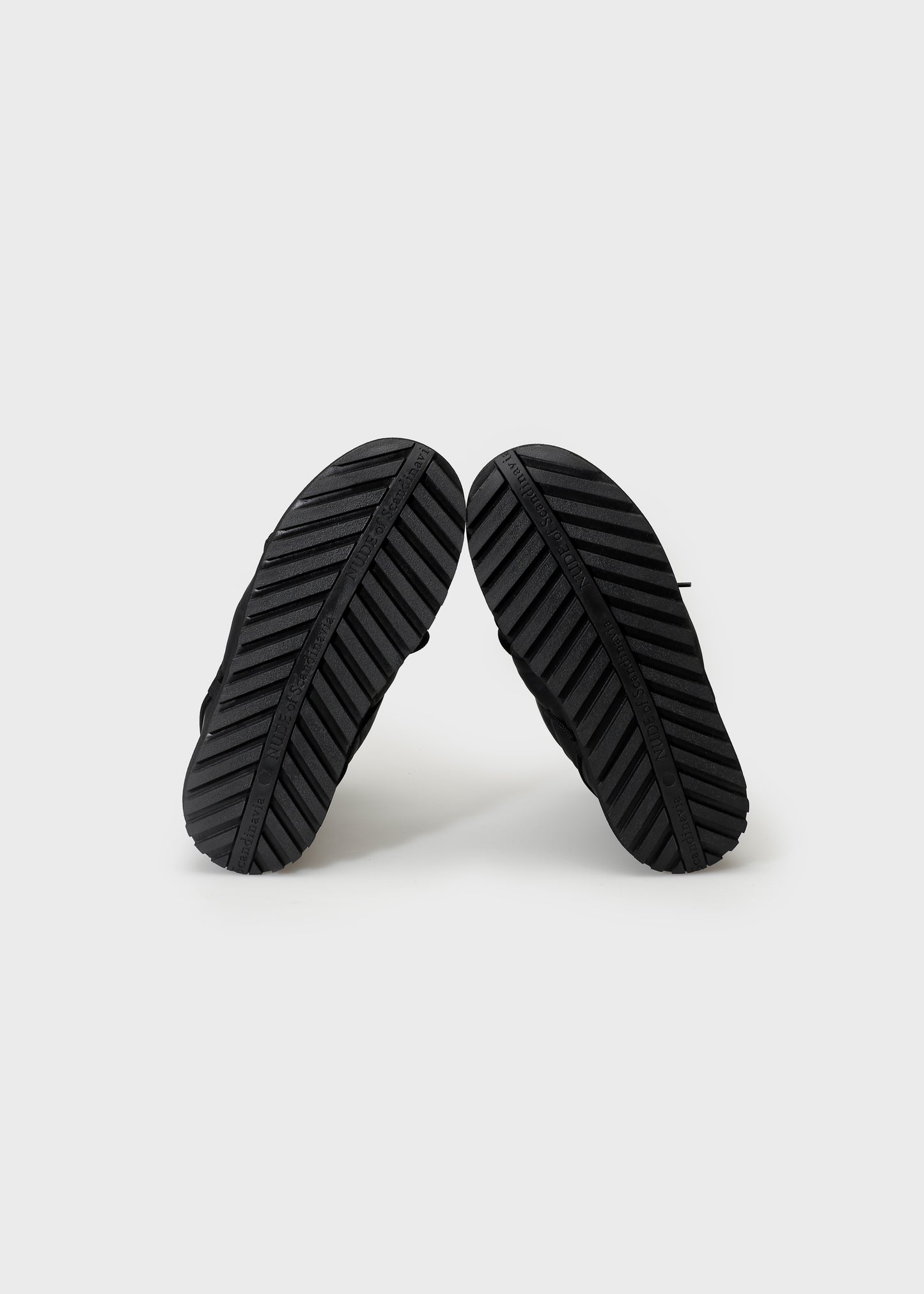 FILIPPA 001 NERO BOOT IN TECH MATERIAL