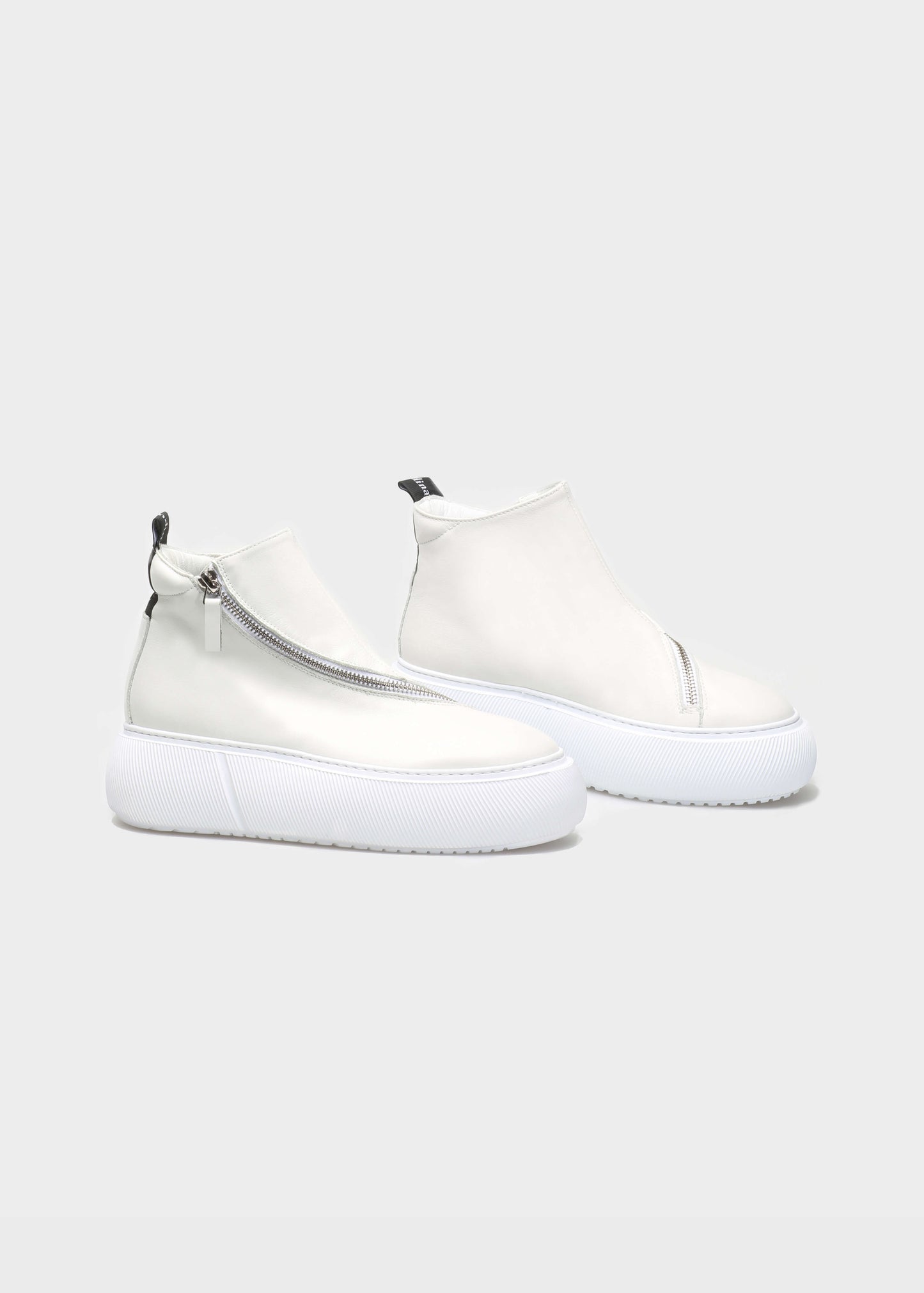 HEDDA 001 BIANCO FREDDO SNEAKER IN CAPRICORNO LEATHER