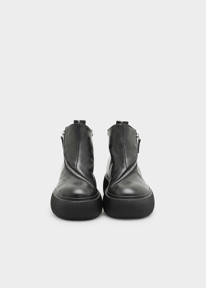 HEDDA 001 NERO SNEAKER IN CAPRICORNO LEATHER
