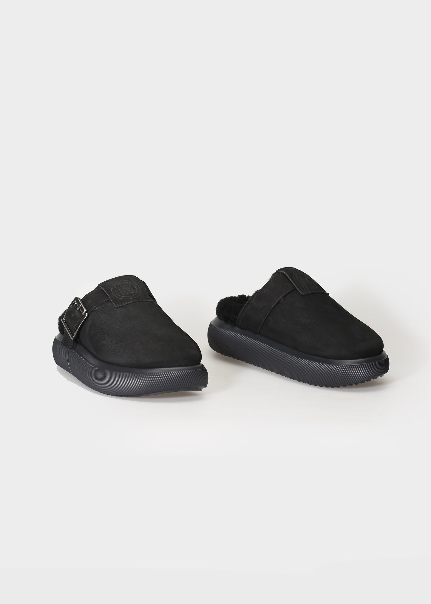 HEDDA 016 NERO SANDAL IN NABUK IDRO LEATHER