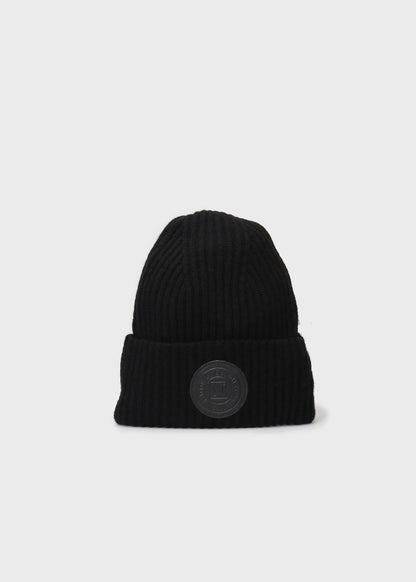 HUVA 002 BLACK BEANIE