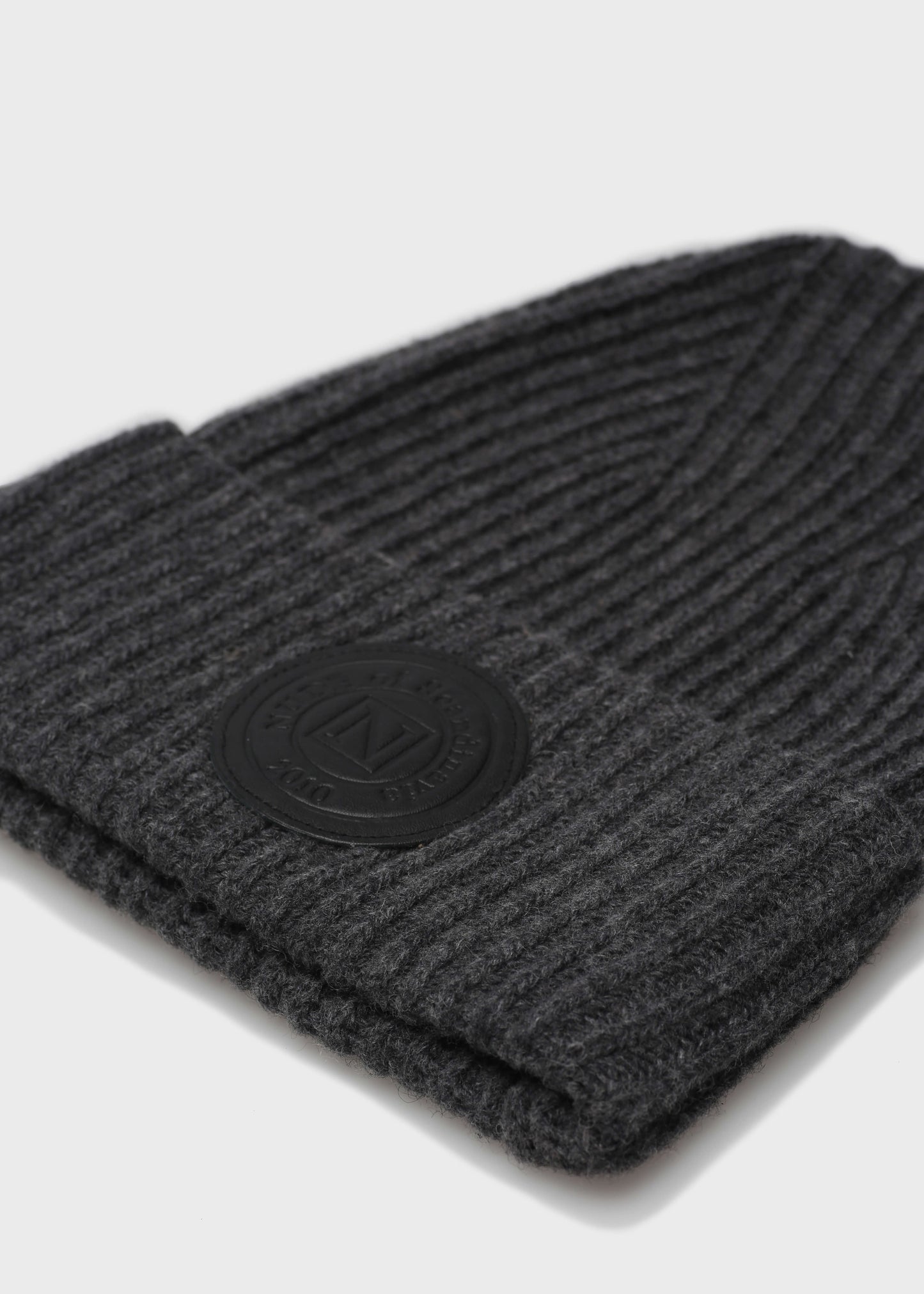 HUVA 002 DARK GREY BEANIE