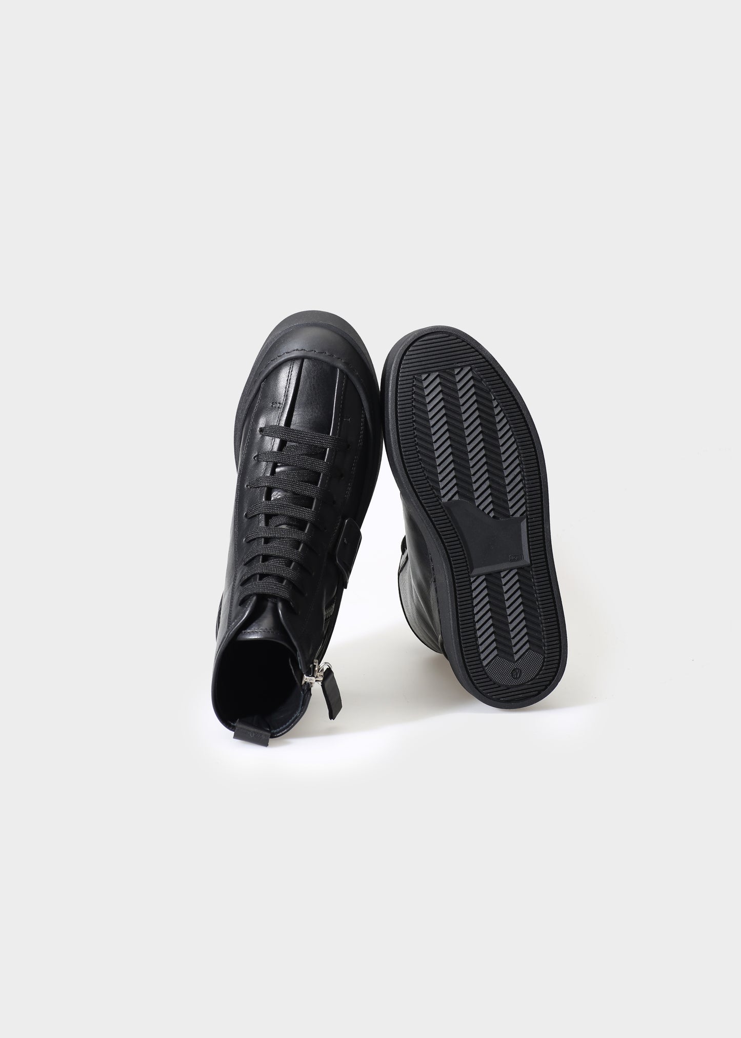 NICKY 003 NERO SNEAKER IN CAPRICORNO LEATHER