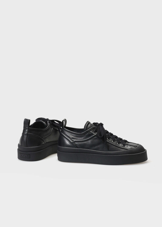 NICKY 001 NERO SNEAKER IN CAPRICORNO LEATHER