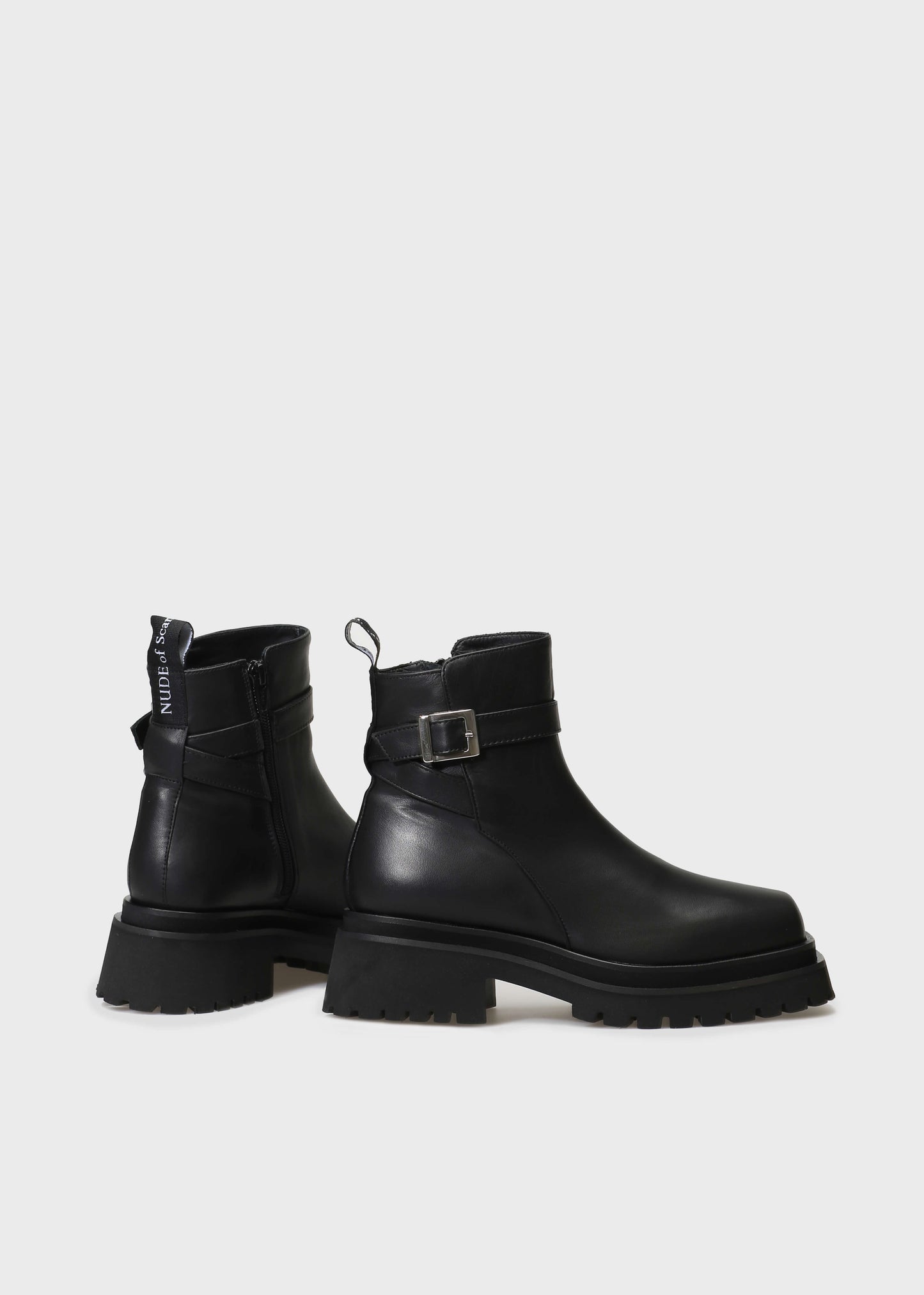 VILMA 888 NERO BOOTS IN CAPRICORNO LEATHER