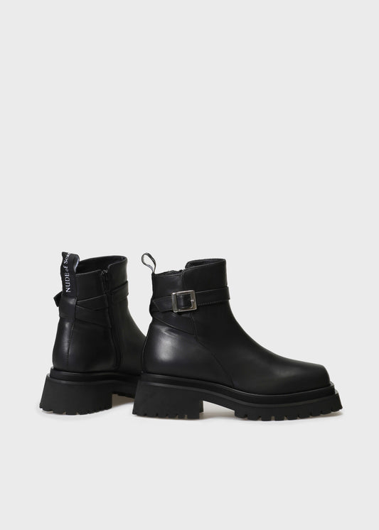 VILMA 888 NERO BOOTS IN CAPRICORNO LEATHER