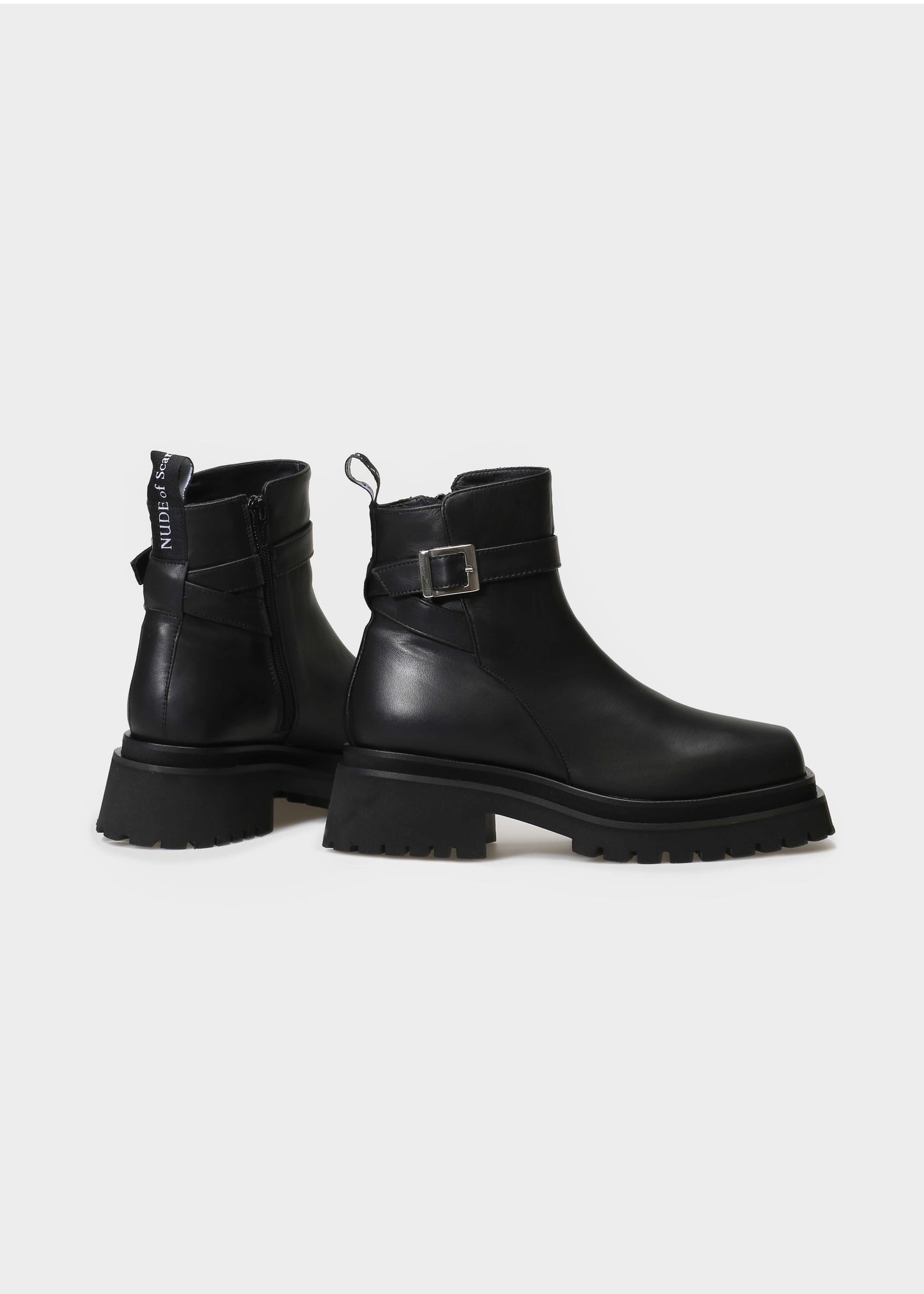 VILMA 888 NERO BOOTS IN CAPRICORNO LEATHER