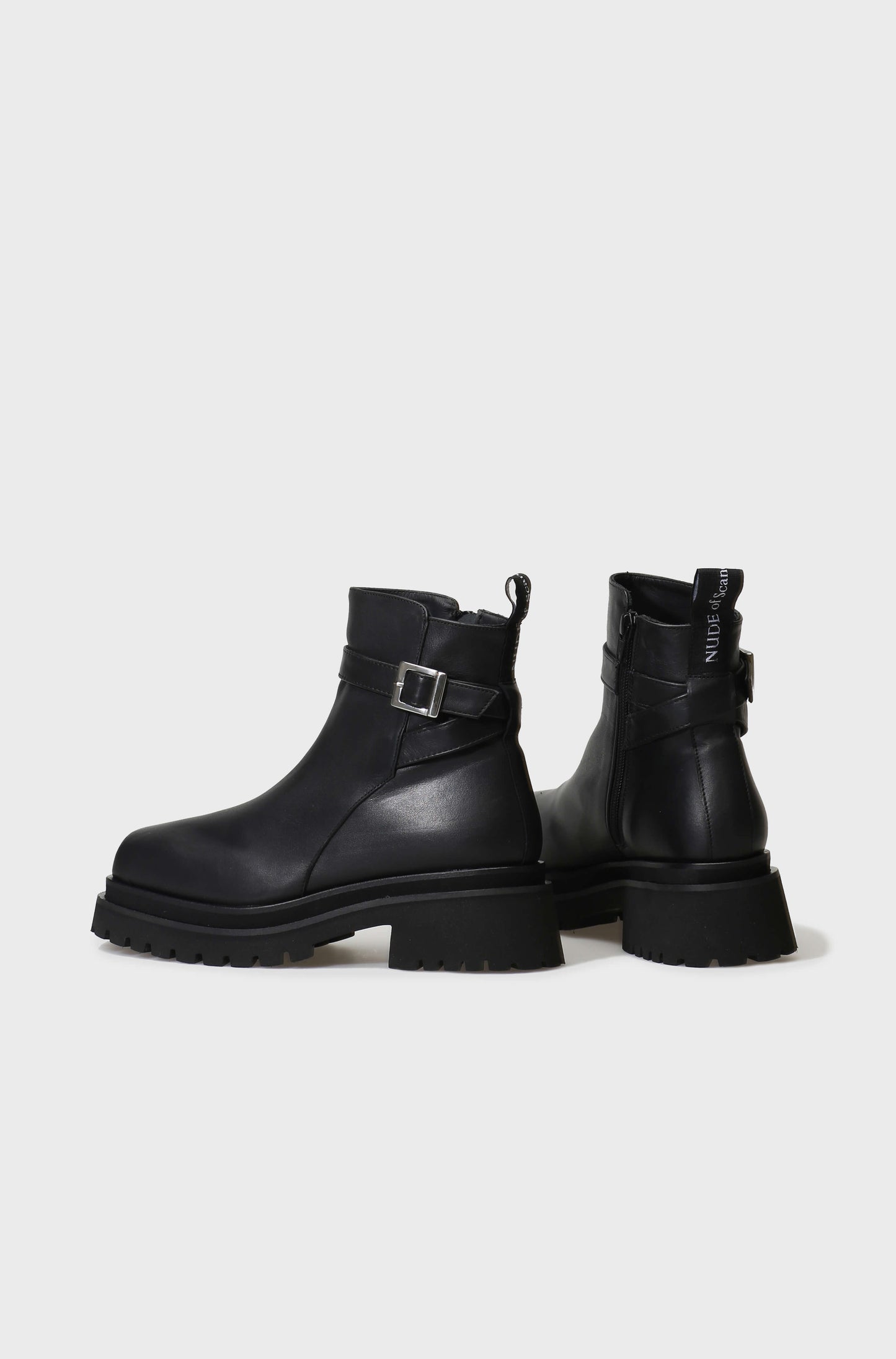 VILMA 888 NERO BOOTS IN CAPRICORNO LEATHER