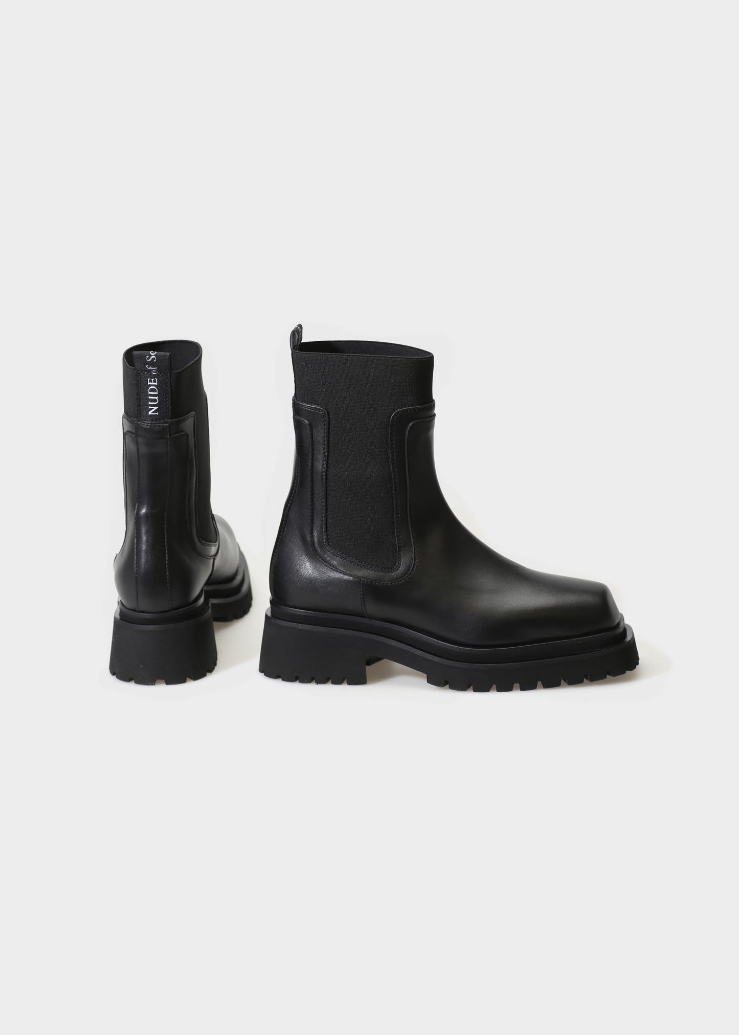 VILMA 073 NERO BOOTS IN CAPRICORNO LEATHER