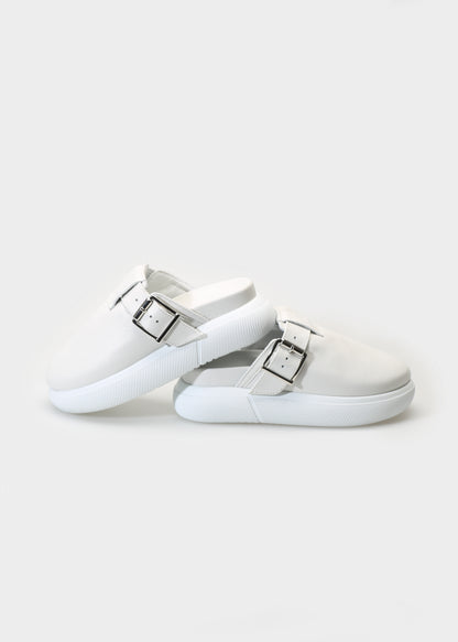 HEDDA 013 BIANCO FREDDO SANDAL IN CAPRICORNO LEATHER