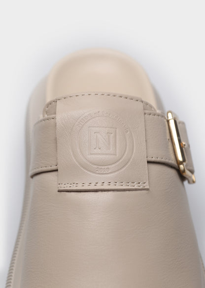 HEDDA 013 LATTE MACCHIATO SANDAL IN CAPRICORNO LEATHER